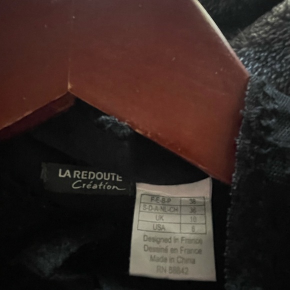 La Redoute Pullover Black Button Long Sleeve Top, Size 6, EUC. - Picture 3 of 5